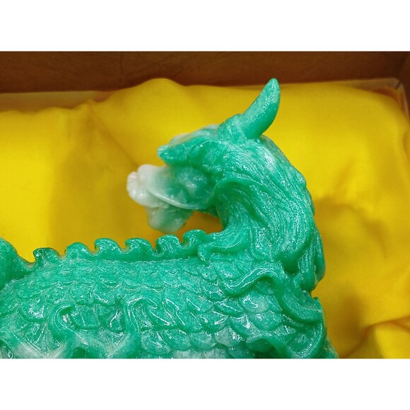 Xiangshi "Auspicious Lion" Serial Number A322 Guardian Dragon Jade? - Picture 10 of 16
